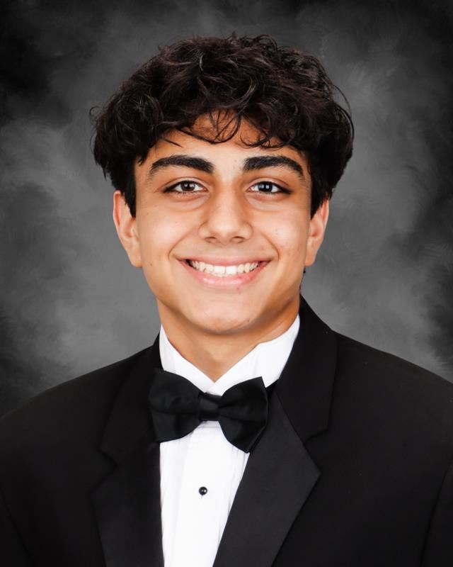 FMHS 4 student Aryan Patel